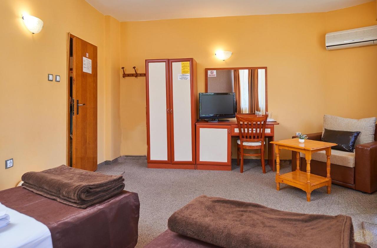 Peneka Hotel Πομόριε Εξωτερικό φωτογραφία