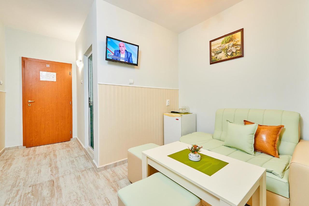 Peneka Hotel Πομόριε Εξωτερικό φωτογραφία